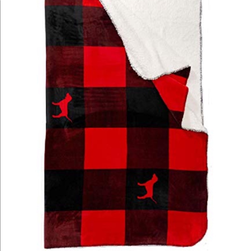 Victoria’s Secret Sherpa Blanket!